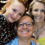 Larissa Manoela consegue romper sociedade com os pais na Justiça