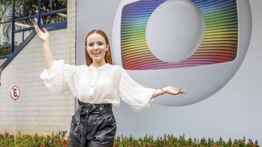 Larissa Manoela não vai manter contrato fixo com a Globo