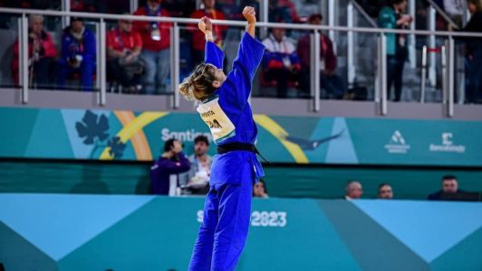 Larissa Pimenta foi uma das medalhistas de ouro do Brasil