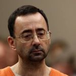 EUA: ex-médico condenado por agressão sexual a ginastas é esfaqueado várias vezes em prisão 