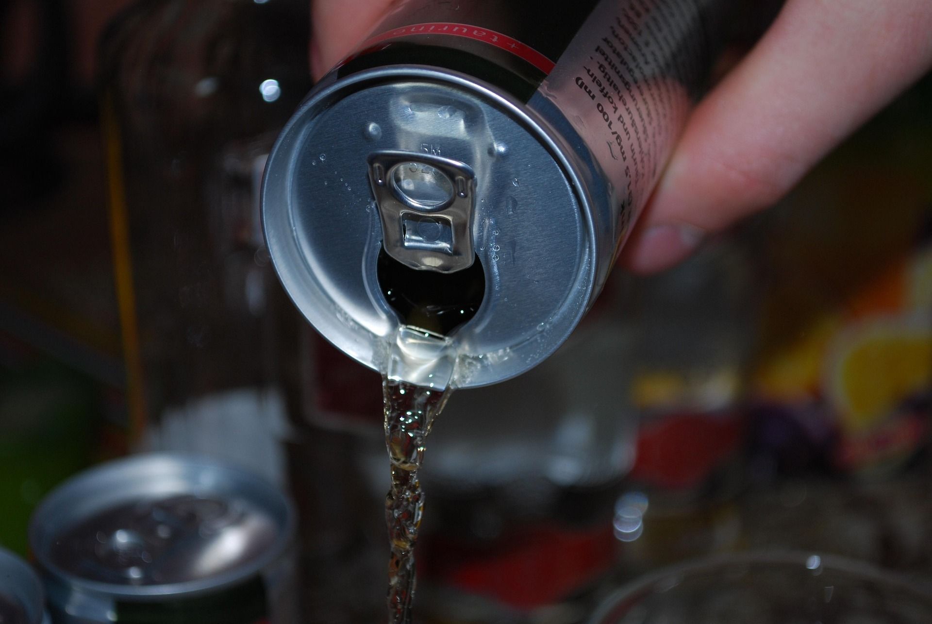 Fábrica que produz Coca-Cola tem atividades suspensas após suspeita de contaminação