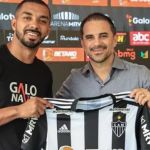 Exclusivo: Paulo Henrique está de saída do Galo? Caetano abre o jogo na Itatiaia