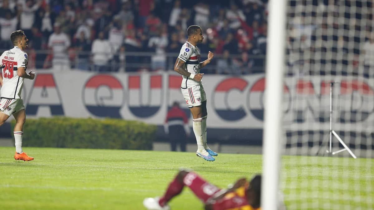 Caio Paulista marca golaço em vitória do São Paulo; veja o vídeo