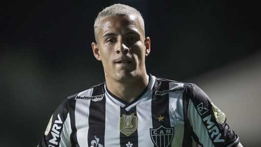 Lateral-esquerdo Guilherme Arana desfalcará o Atlético no próximo sábado (2)
