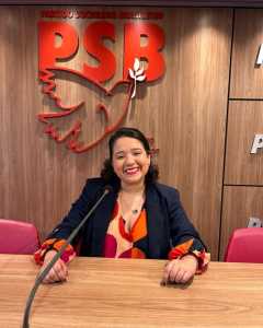 Laura Costa, da direção do PSB em Minas
