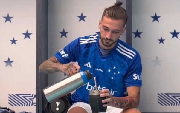 Cruzeiro anuncia contratação do atacante argentino Lautaro Díaz