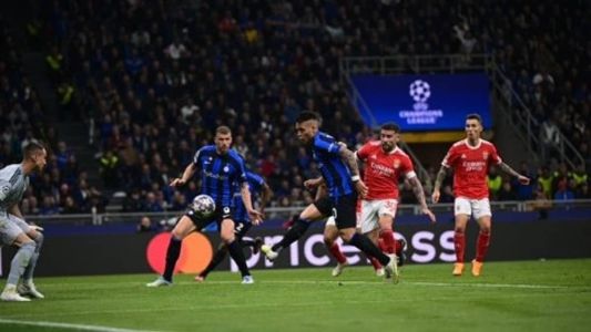 Lautaro Martínez marcou o segundo gol da Inter sobre o Benfica
