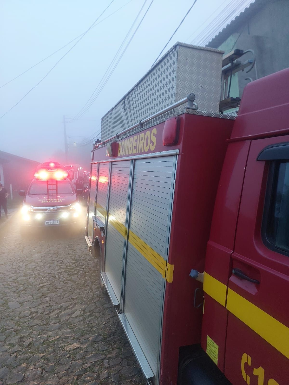 Corpo carbonizado é encontrado em residência incendiada em Lavras Novas