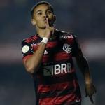 Lázaro viaja para Brasil e fica perto de oficializar acerto com Palmeiras