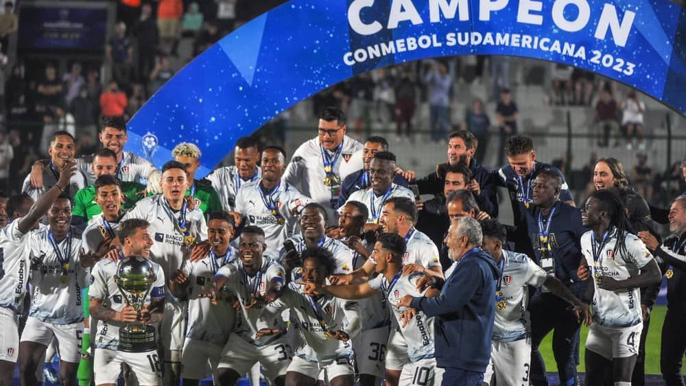 LDU espera Fluminense ou Boca Juniors na Recopa Sul-Americana