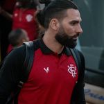 Vitória x Sampaio Corrêa: escalações definidas para jogo pela Série B