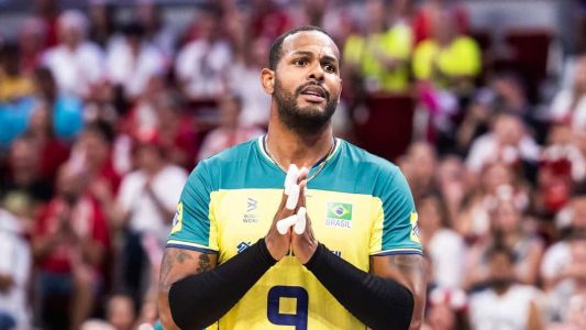 Leal na Seleção Brasileira de Vôlei