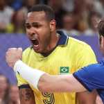 Ex-Cruzeiro surpreende e se aposenta da Seleção Brasileira após eliminação em Paris