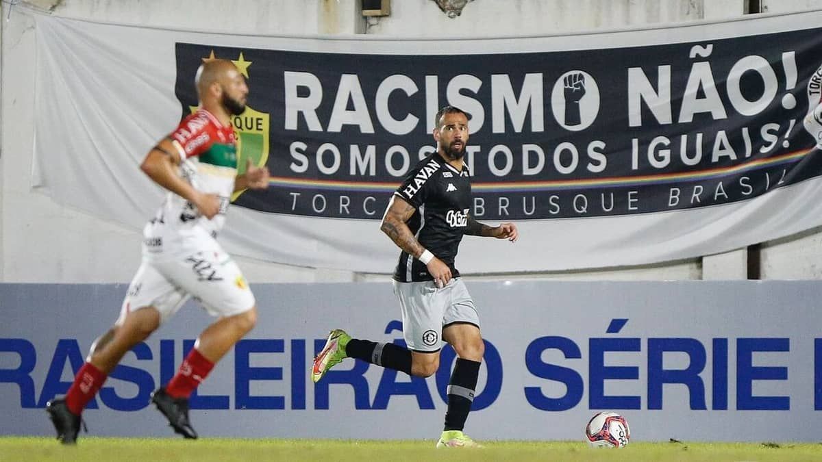 Irmão de zagueiro do Cruzeiro sobre Diniz: 'Voltei a me sentir jogador'