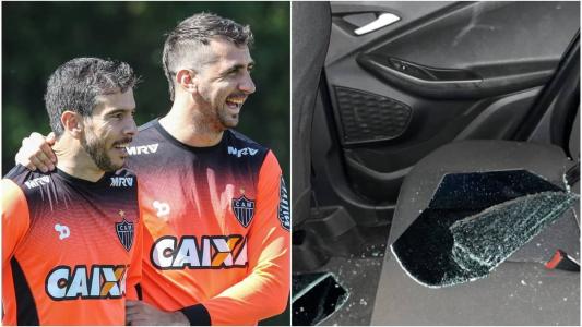 Leandro Donizete (esq) ao lado de Lucas Pratto (dir) em treino na Cidade do Galo