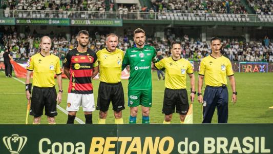 Leão e Coxa volta a medir forças agora na Ilha do Retiro