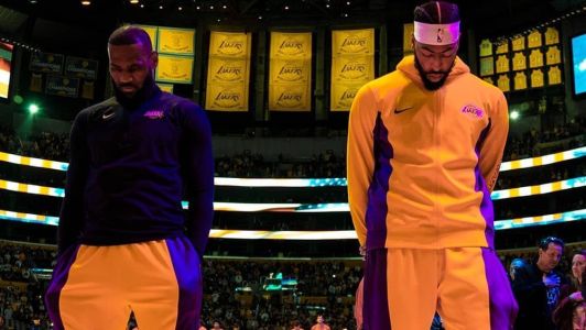 LeBron James e Anthony Davis, ala e pivô do Los Angeles Lakers