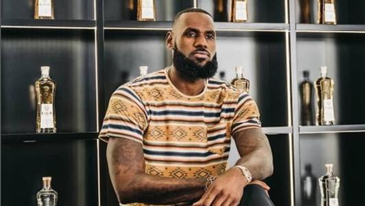 LeBron James ficará afastado da NBA por ao menos três semanas