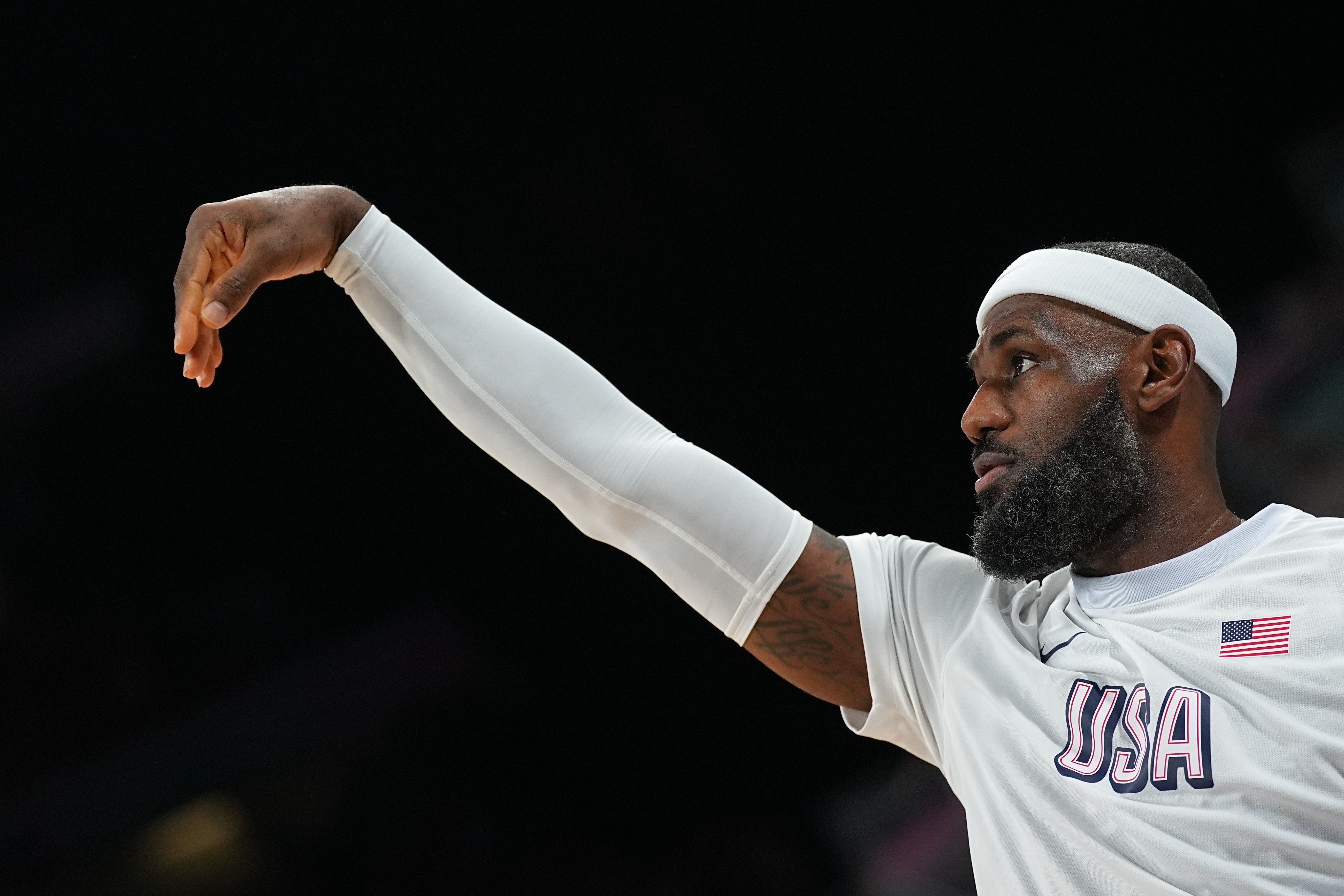 Paris 2024: LeBron James faz avaliação após ver jogos do Brasil