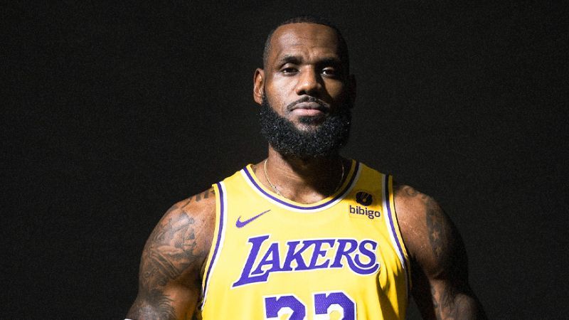 LeBron James lidera venda de camisas oficiais da NBA no Brasil; veja top 10