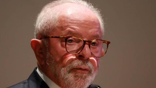 Lei de Acesso à Informação foi “estuprada”, diz Lula durante anúncio de medidas de transparência.