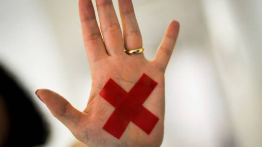 Lei Maria da Penha visa coibir e prevenir a violência doméstica e familiar contra as mulheres