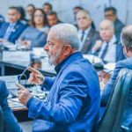 As primeiras pesquisas de um governo