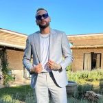 Tênis com Ronaldo, troféu de Messi e camisa de Pelé: os itens do leilão de Neymar