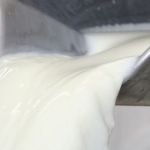 Zema faz apelo a Ministro da Agricultura por apoio a produtores de leite de Minas