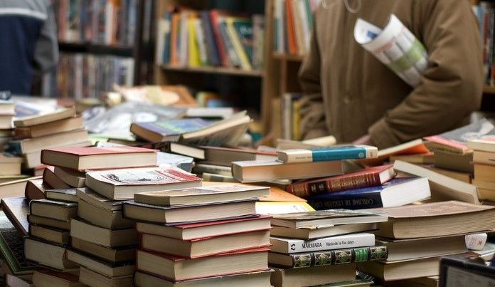 Contação de histórias da Disney anima livrarias em BH; confira programação