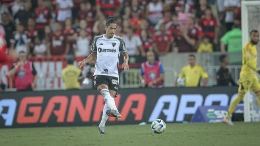 Lemos jogou apenas o primeiro tempo na goleada do Atlético sobre o Flamengo