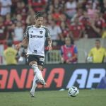 Lemos se machuca em goleada e pode ser desfalque no Atlético