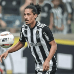 Presidente do Penãrol abre o jogo sobre transferência de Mauricio Lemos para o Vasco