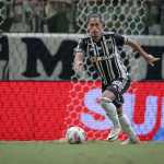 Presidente do Vasco explica negociação com zagueiro do Atlético e movimentações no mercado