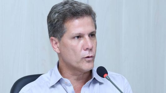 Léo Burguês renunciou ao cargo de vereador nesta quarta-feira e fez acusações ao presidente da CMBH, Gabriel Azevedo