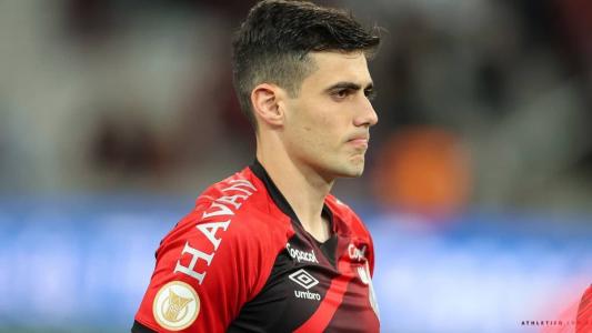 Léo Cittadini, sem espaço no Athletico-PR, interessa a Cruzeiro e Vasco