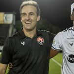 Condé se diz alegre, mas a seu modo no Vitória: 'Não sou midiático, sou discreto'