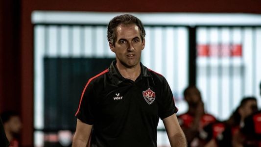 Léo Condé, técnico do Vitória
