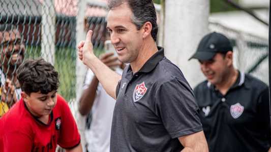 Léo Condé, técnico do Vitória