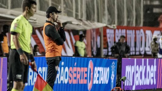 Léo Condé, técnico do Vitória