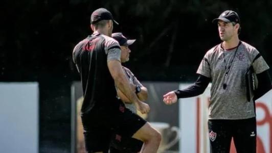 Léo Condé, técnico do Vitória