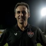 Após acesso, Condé promete seriedade e Vitória 'forte' contra o Sport