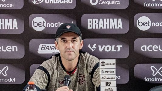Léo Condé, técnico do Vitória
