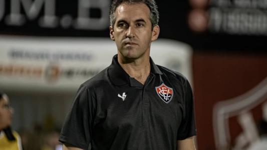 Léo Condé, técnico do Vitória