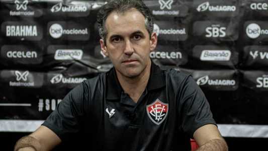 Léo Condé, técnico do Vitória