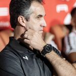 Léo Condé vê injustiça em derrota do Vitória: 'Mais justo seria o empate'