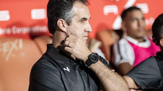 Léo Condé, técnico do Vitória