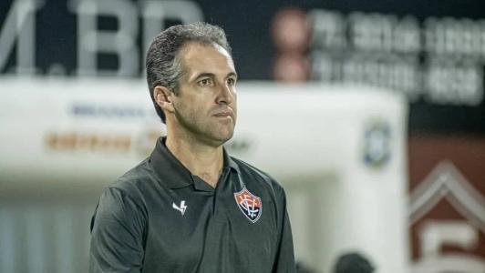 Léo Condé, técnico do Vitória