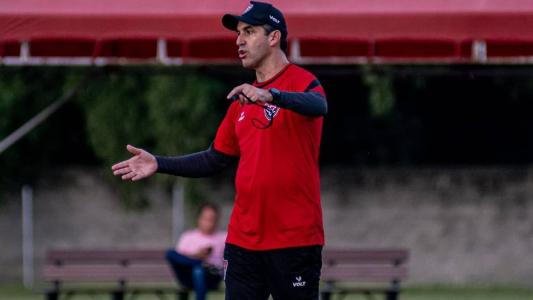 Léo Condé, técnico do Vitória
