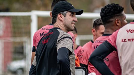 Léo Condé, técnico do Vitória